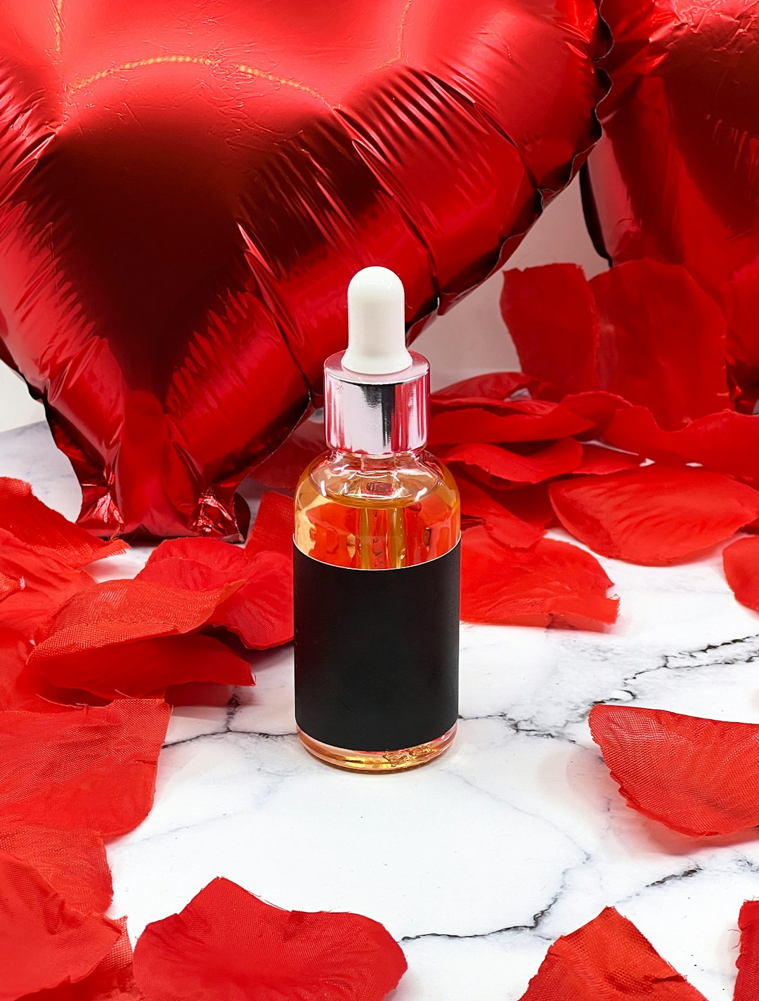 LUMINA concentrated oil - based serum